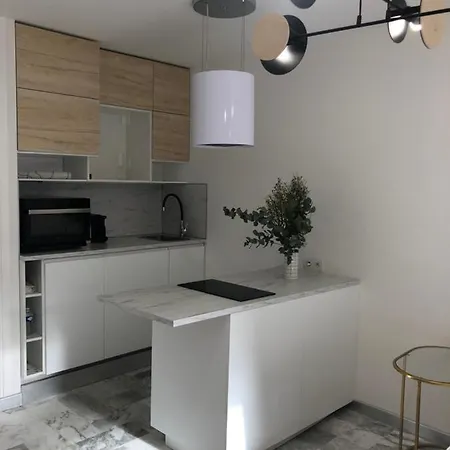 Majestic Apartment *